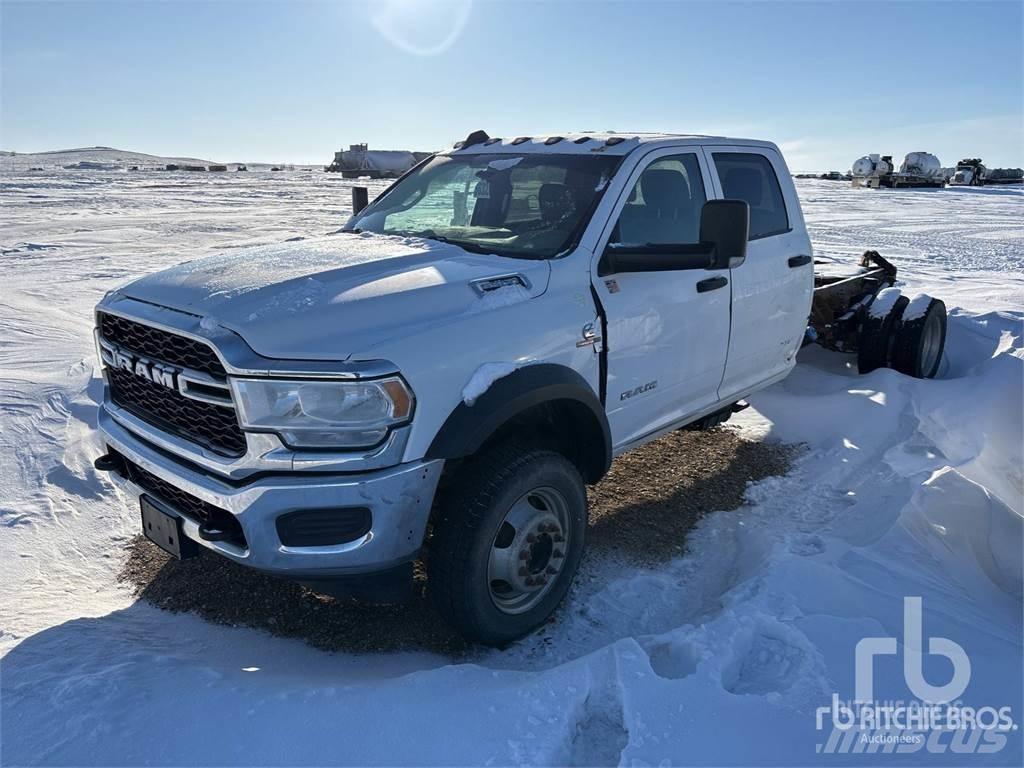 RAM 5500 Шасі з кабіною