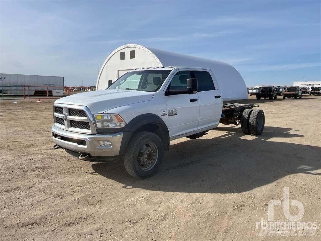 RAM 5500 Шасі з кабіною