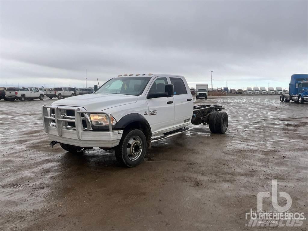 RAM 5500 Шасі з кабіною