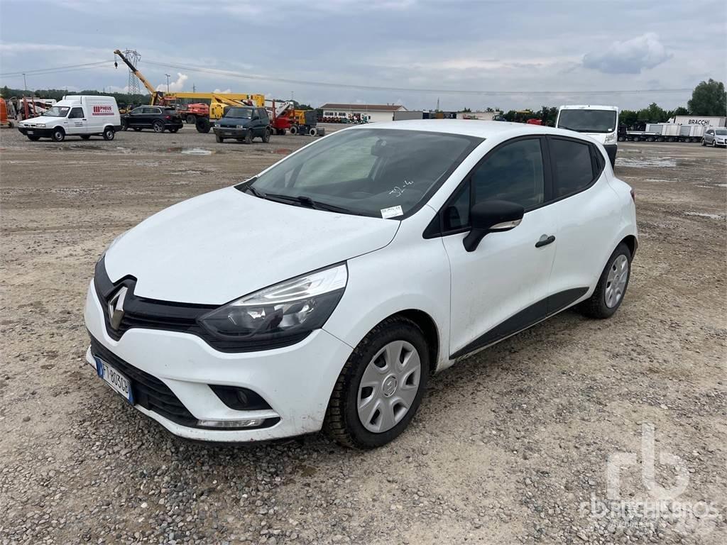 Renault CLIO Панельні фургони