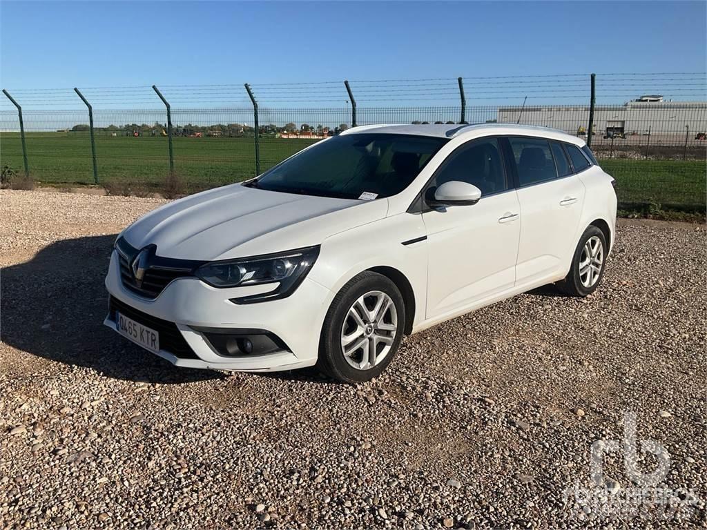 Renault MEGANE Автомобілі