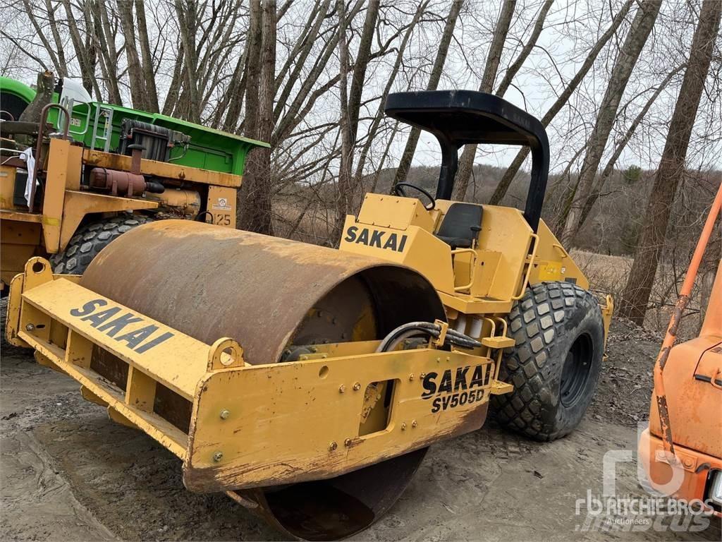 Sakai SV505 Ущільнювачі грунту