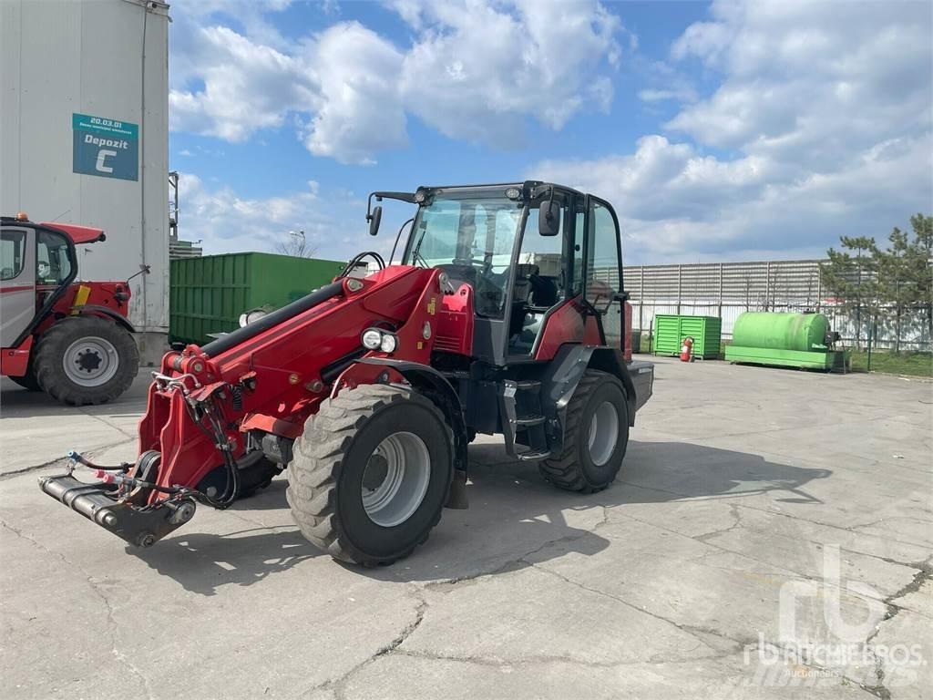 Schäffer 8620T Фронтальні навантажувачі