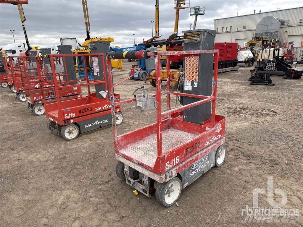 SkyJack SJ16 Підйомно-транспортне обладнання і вантажні ліфти