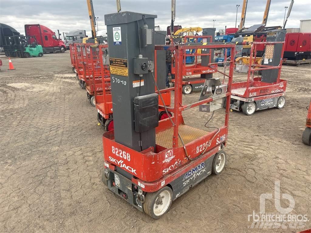 SkyJack SJ16 Підйомно-транспортне обладнання і вантажні ліфти