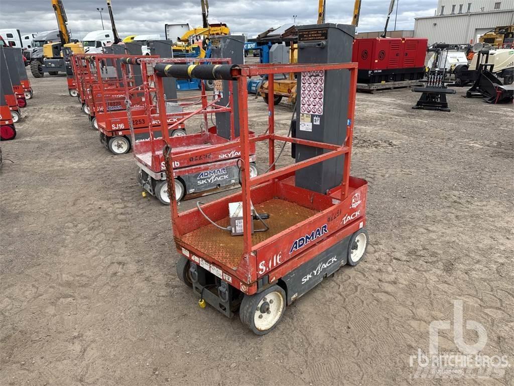 SkyJack SJ16 Підйомно-транспортне обладнання і вантажні ліфти