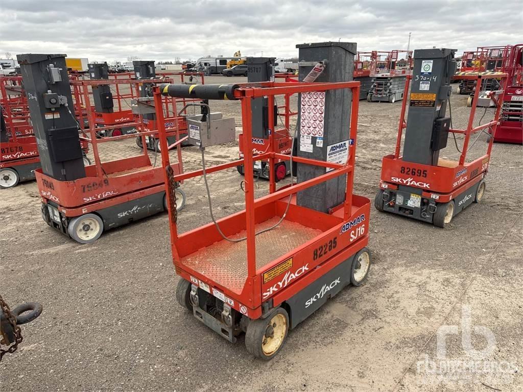SkyJack SJ16 Підйомно-транспортне обладнання і вантажні ліфти