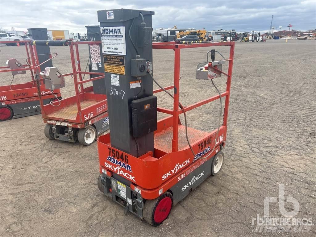 SkyJack SJ16 Підйомно-транспортне обладнання і вантажні ліфти