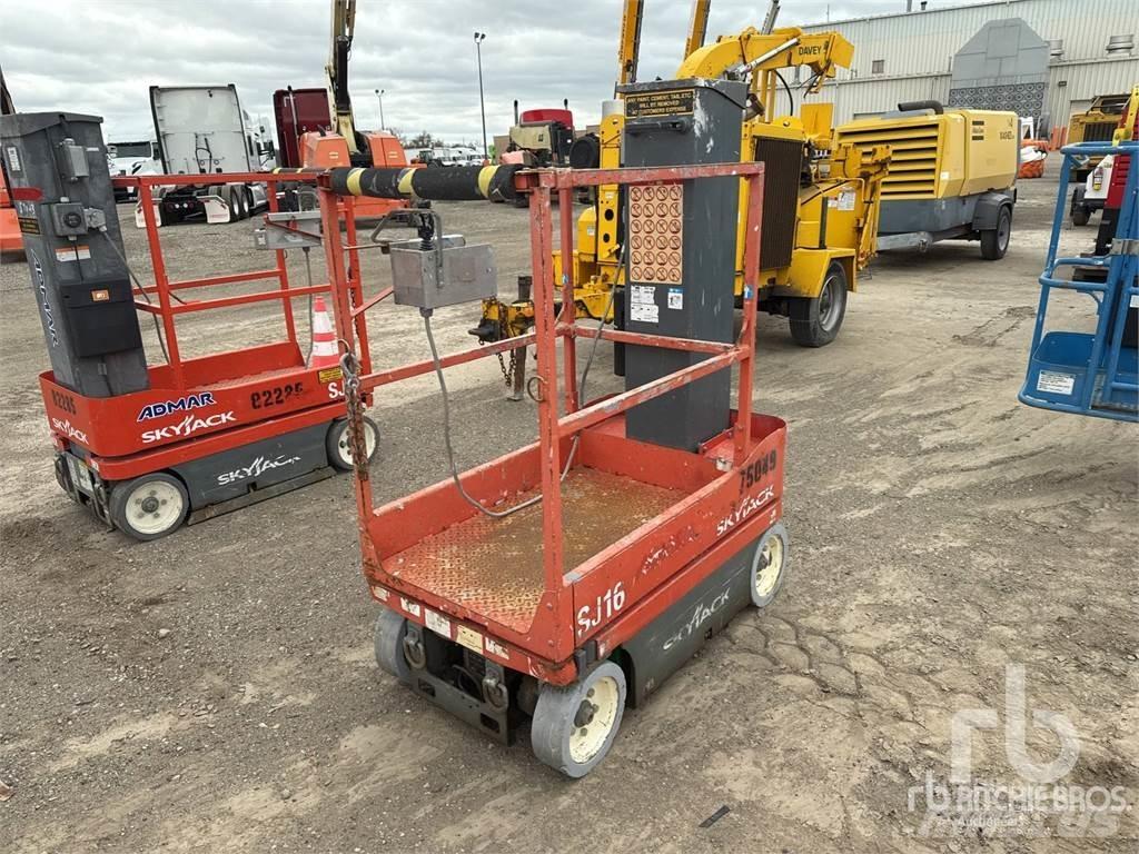 SkyJack SJ16 Підйомно-транспортне обладнання і вантажні ліфти