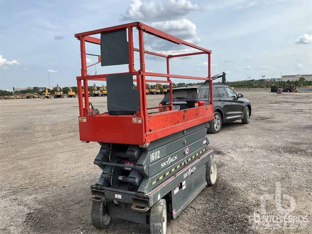 SkyJack SJ3226 Підйомники-ножиці