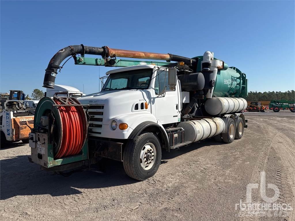 Sterling L7500 Комбі/Вакуумні вантажівки