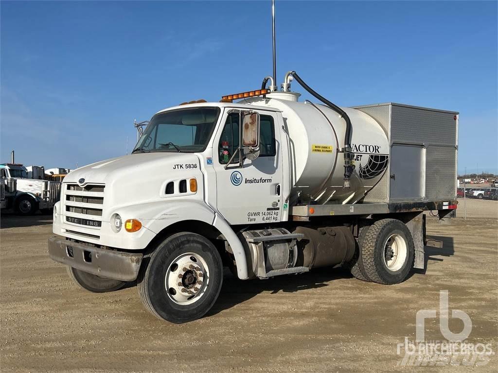 Sterling L7500 Комбі/Вакуумні вантажівки