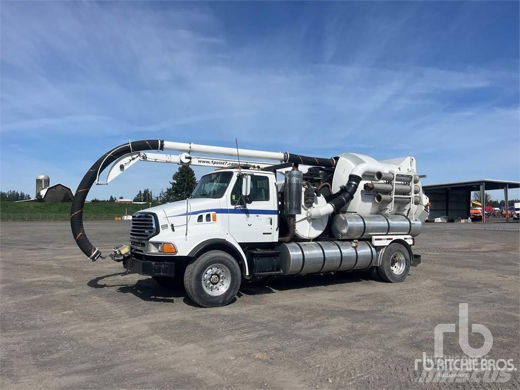 Sterling L8500 Комбі/Вакуумні вантажівки