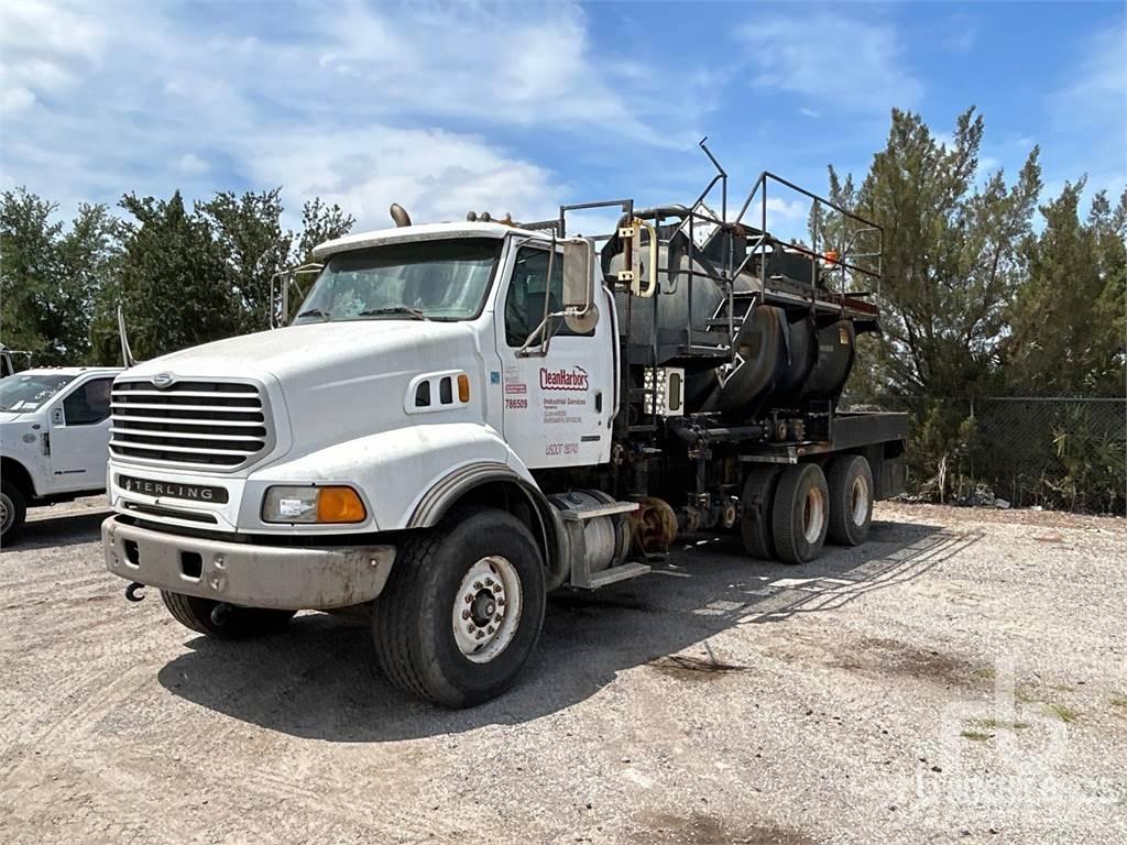 Sterling L9500 Комбі/Вакуумні вантажівки