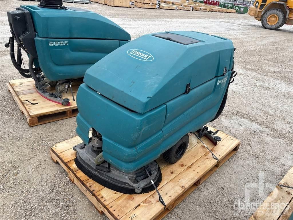 Tennant 5680 Підмітальні машини