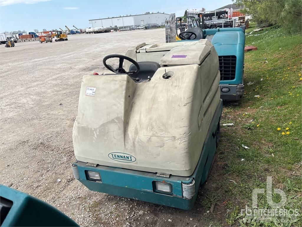 Tennant 7300 Підмітальні машини