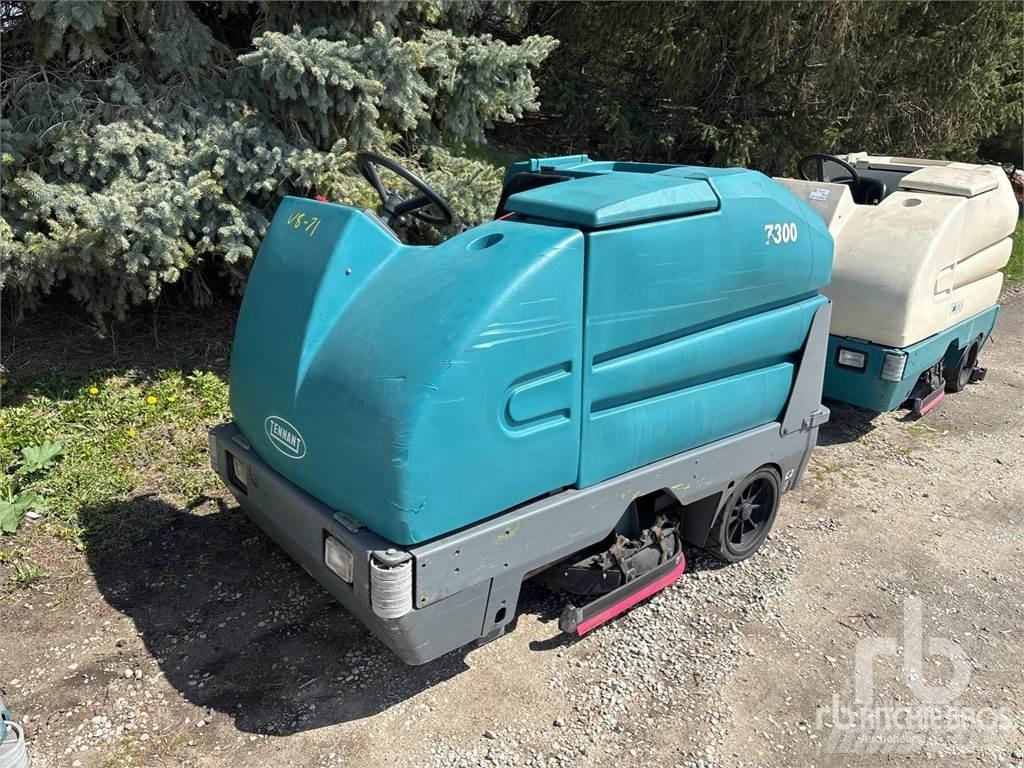 Tennant 7300 Підмітальні машини