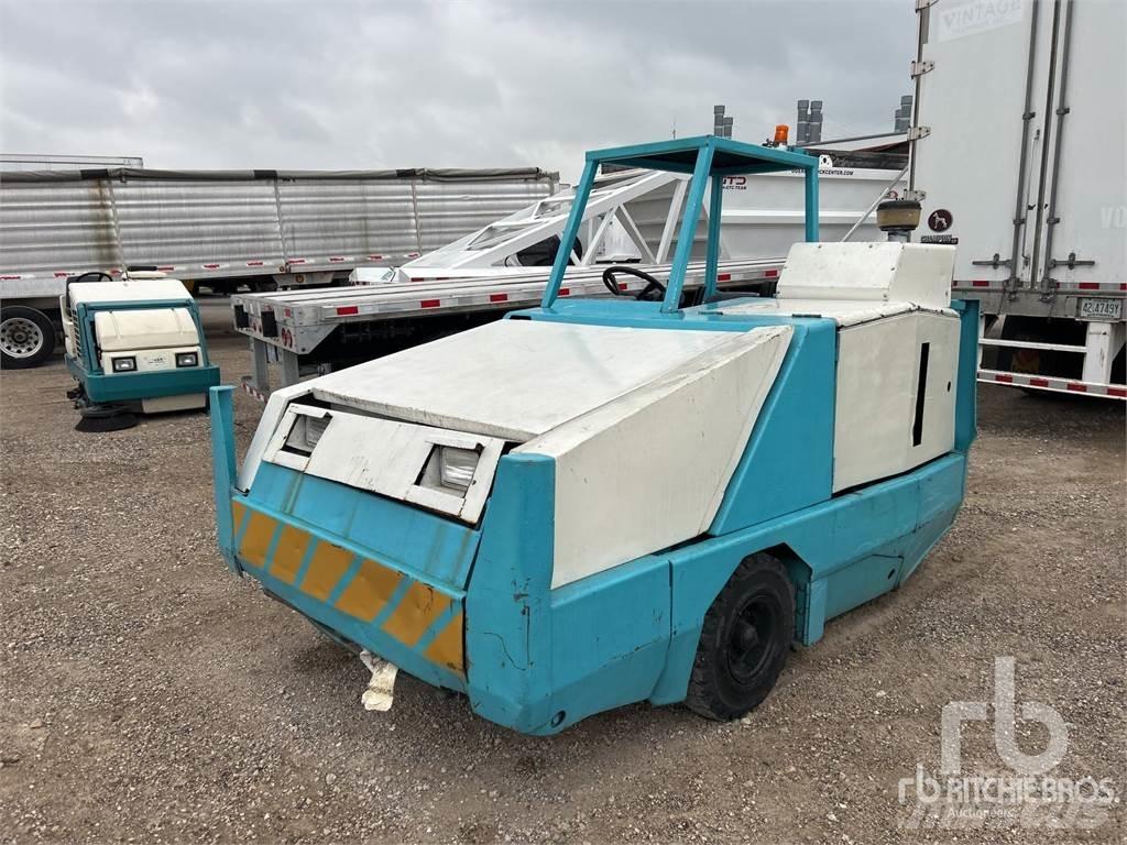Tennant 800 Підмітальні машини