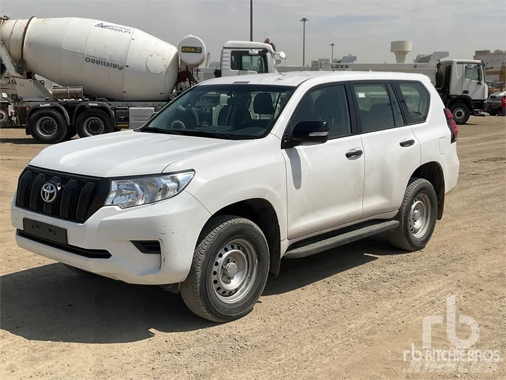Toyota PRADO Пікапи / Бічне розвантаження
