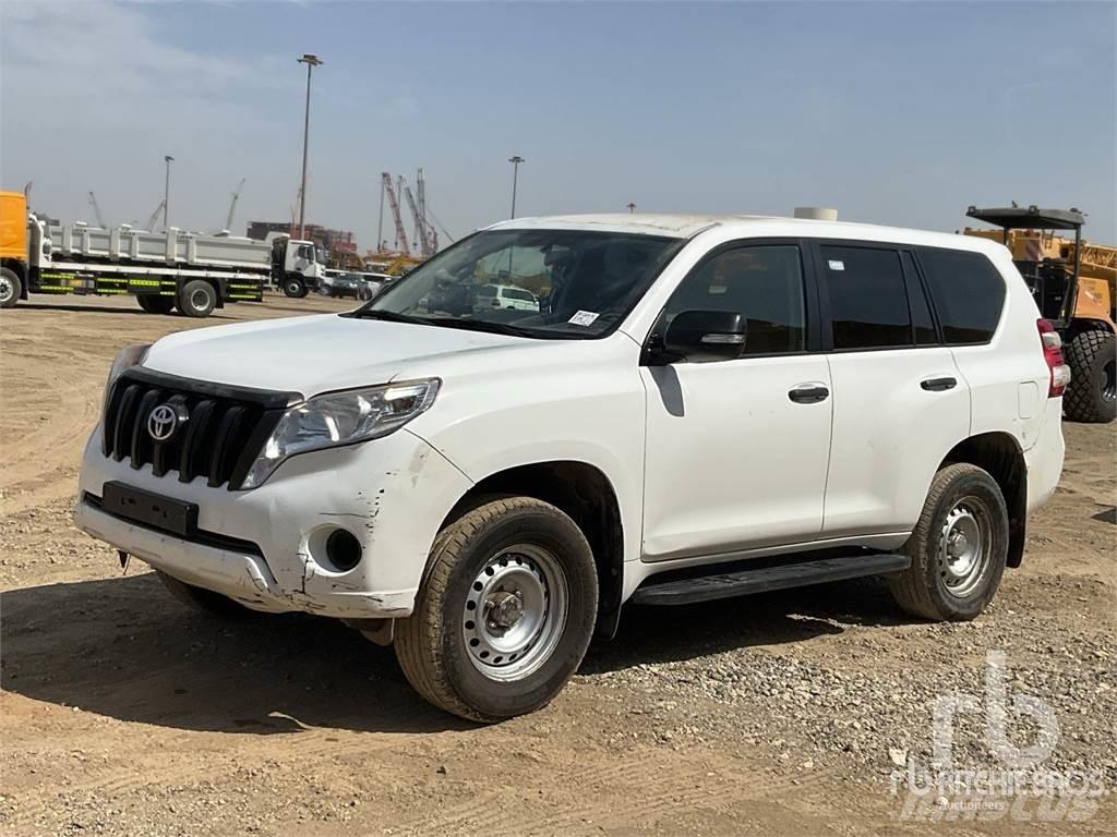 Toyota PRADO Пікапи / Бічне розвантаження