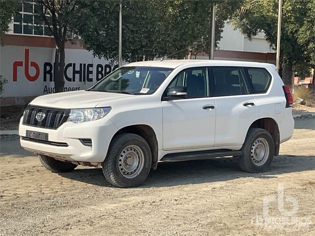 Toyota PRADO Пікапи / Бічне розвантаження