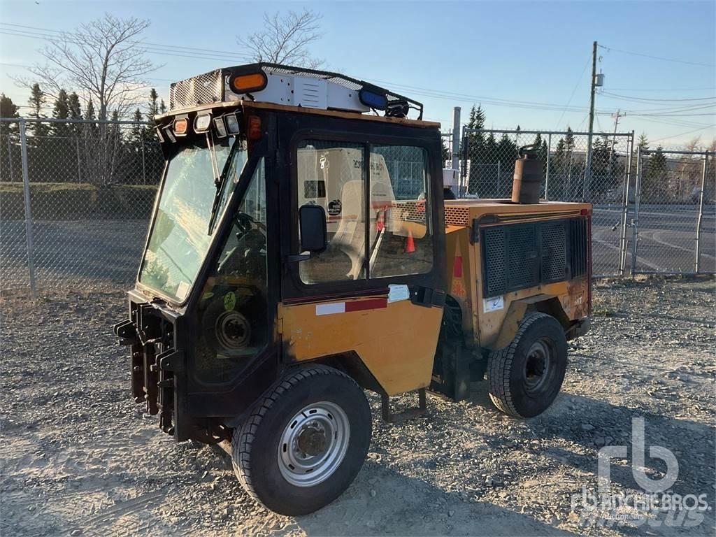 Trackless MT6 Підсобні машини