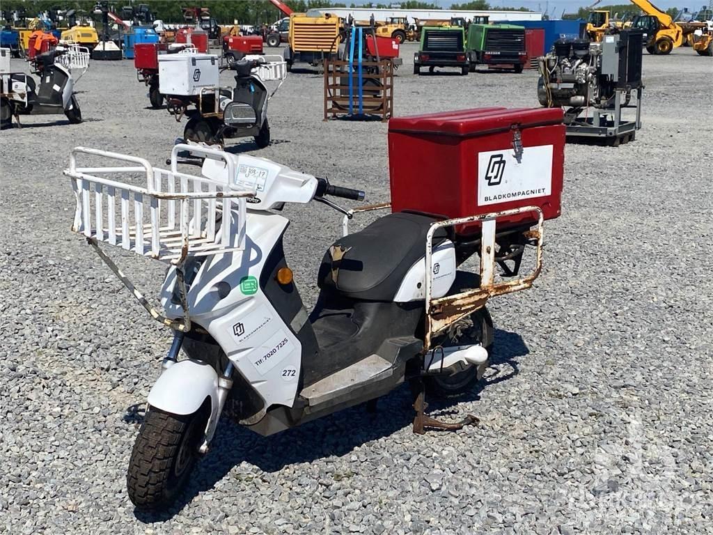  V-MOTO E-MAX Автомобілі