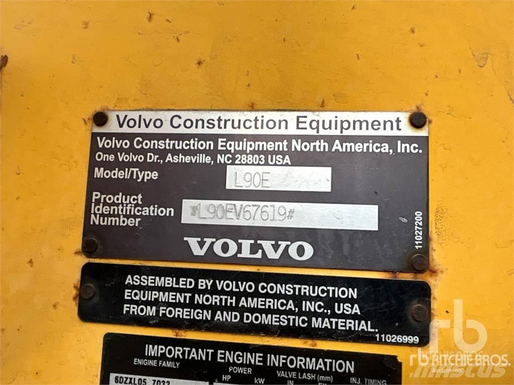 Volvo L90E Фронтальні навантажувачі