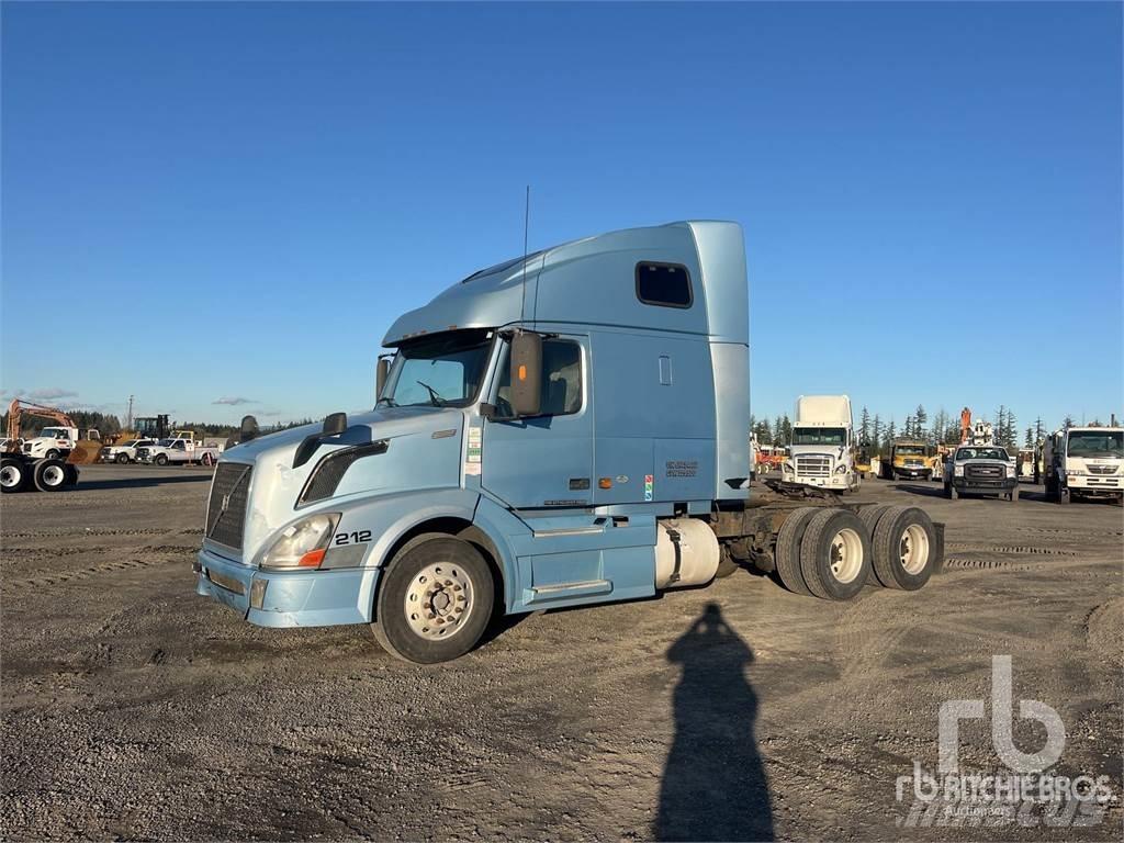 Volvo VNL Тягачі