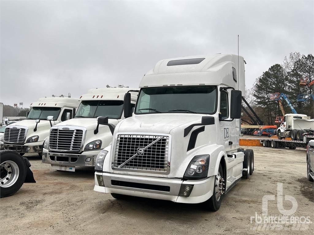 Volvo VNL Тягачі