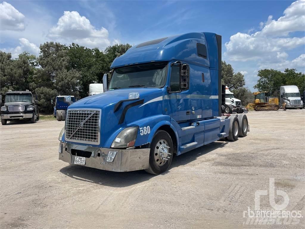 Volvo VNL Тягачі
