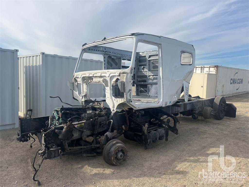 Volvo VNL Тягачі