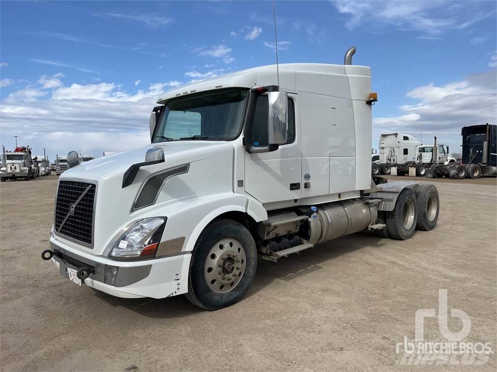 Volvo VNL Тягачі