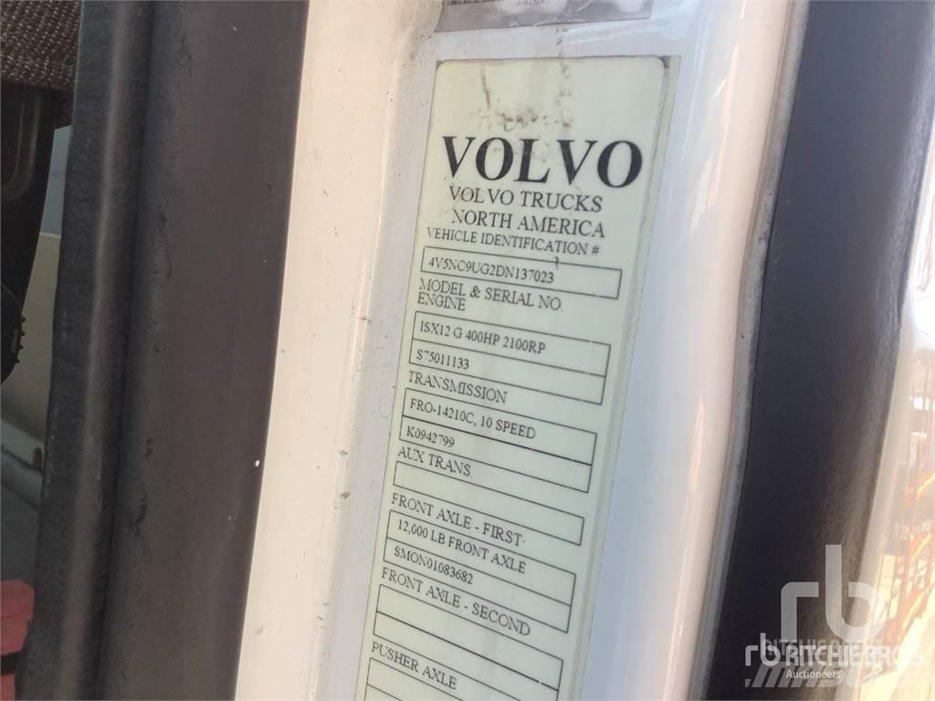 Volvo VNL Тягачі