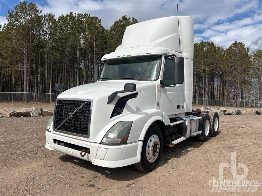 Volvo VNL Тягачі