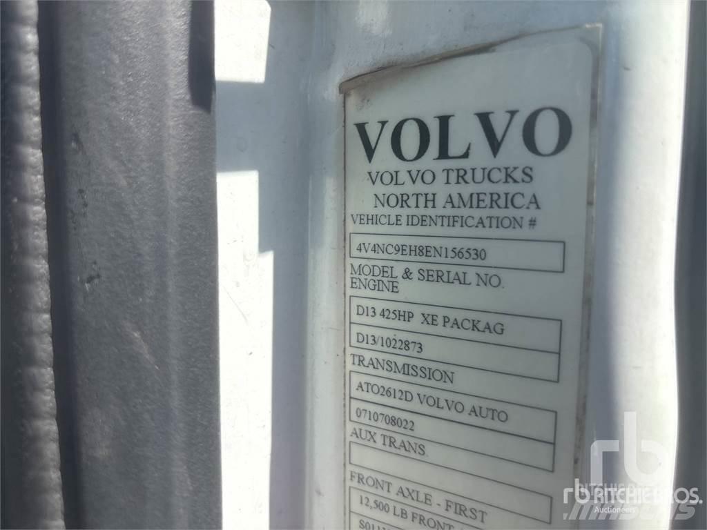 Volvo VNL Тягачі