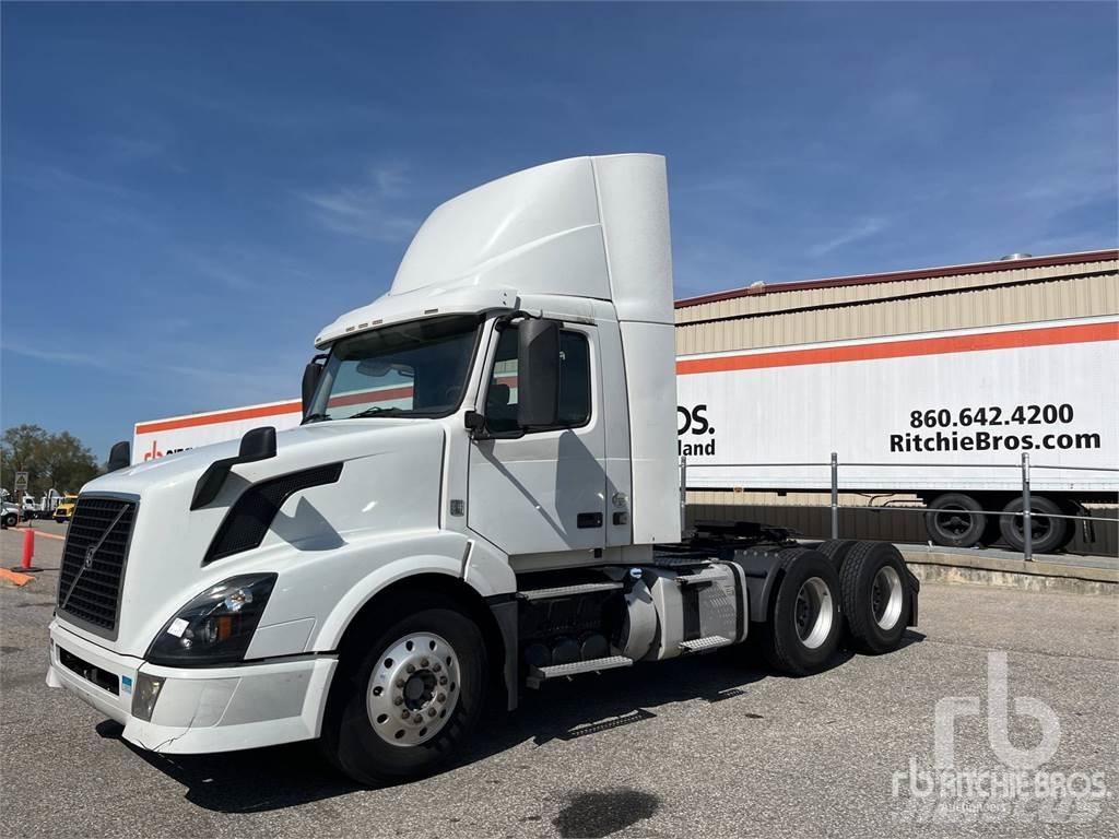 Volvo VNL Тягачі