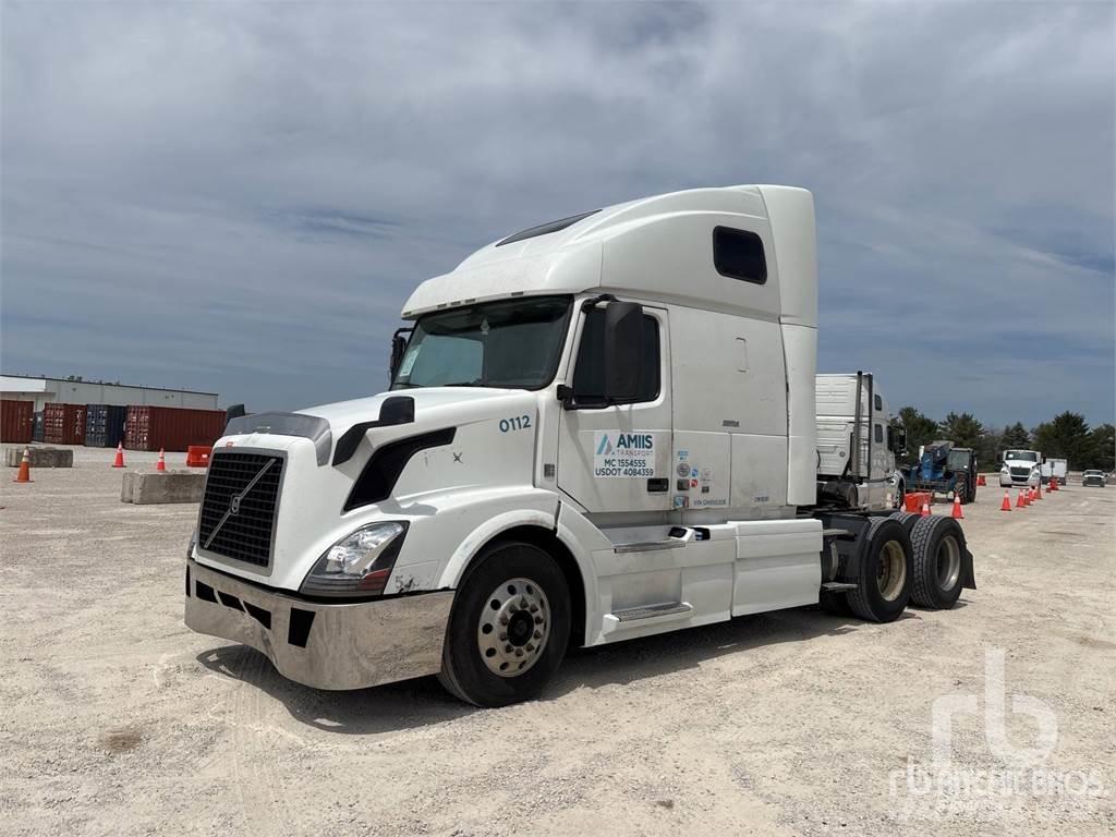 Volvo VNL Тягачі