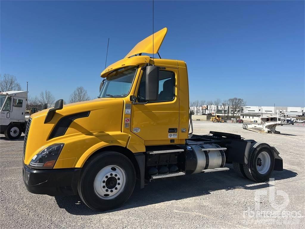 Volvo VNL42300 Тягачі