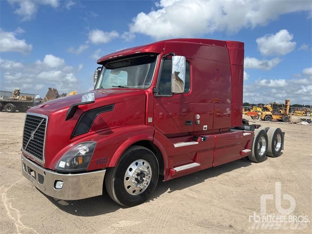 Volvo VNL630 Тягачі