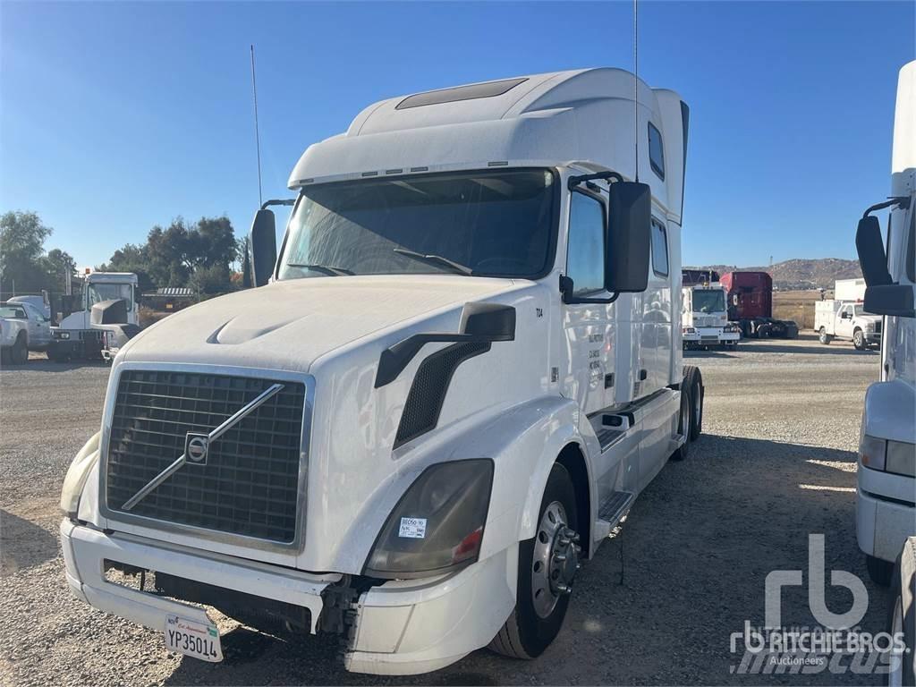 Volvo VNL64T780 Тягачі