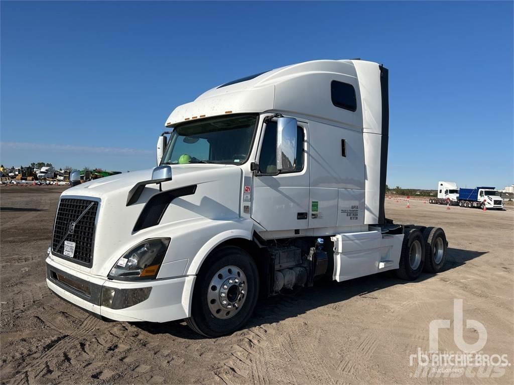 Volvo VNL670 Тягачі