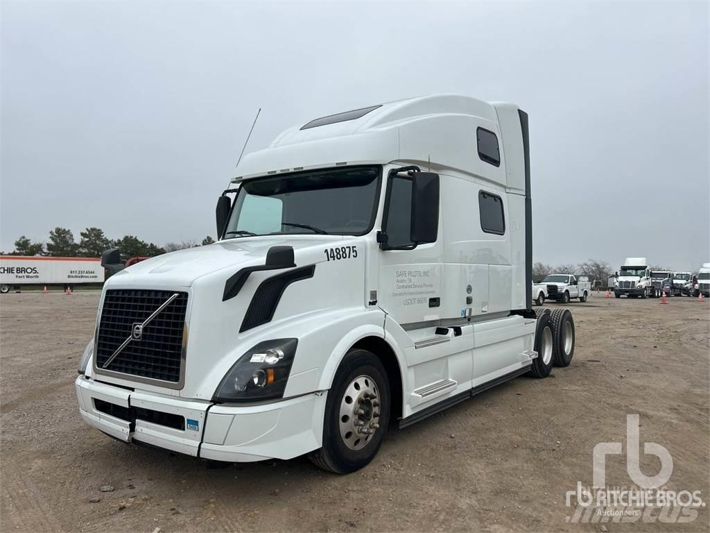 Volvo VNL670 Тягачі