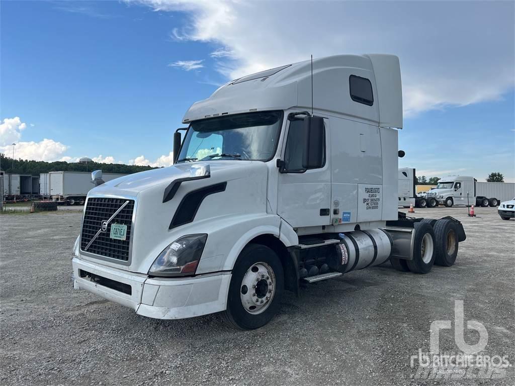 Volvo VNL670 Тягачі