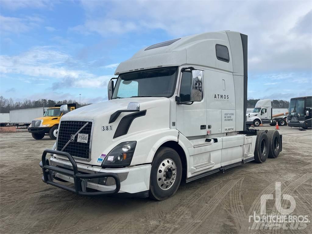 Volvo VNL670 Тягачі