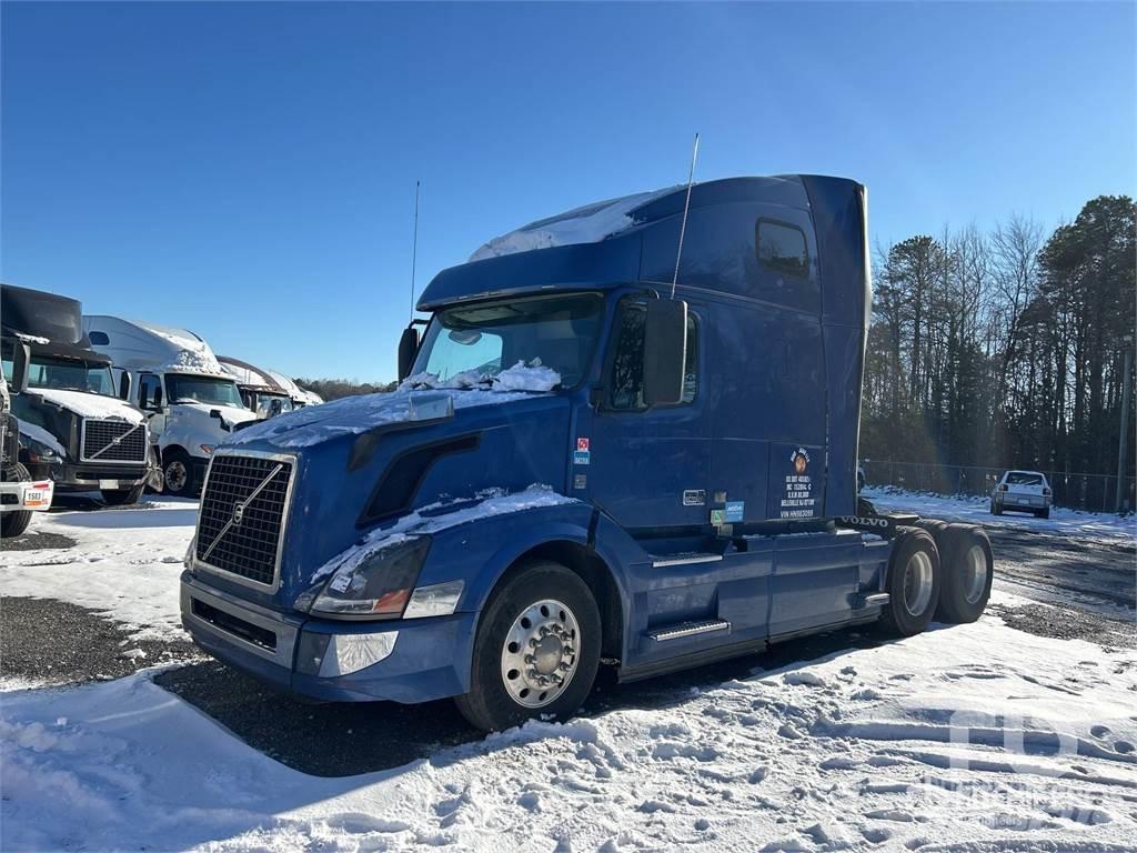 Volvo VNL670 Тягачі