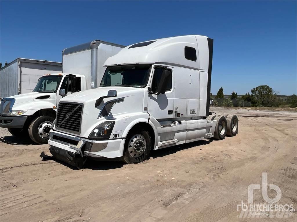 Volvo VNL670 Тягачі