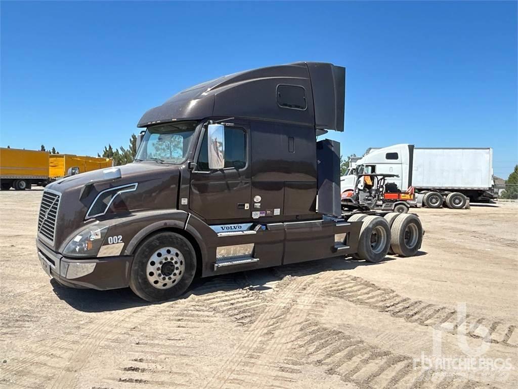 Volvo VNL670 Тягачі