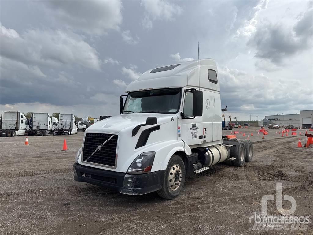 Volvo VNL670 Тягачі