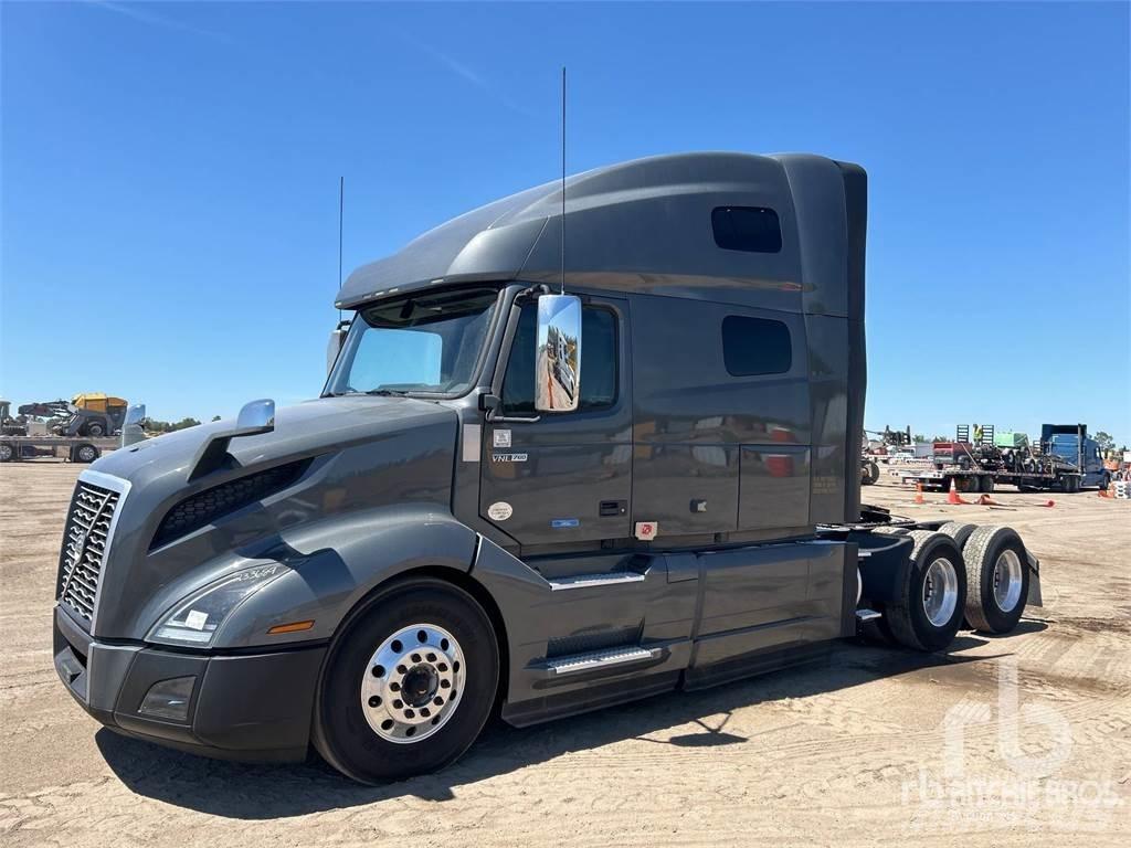 Volvo VNL760 Тягачі